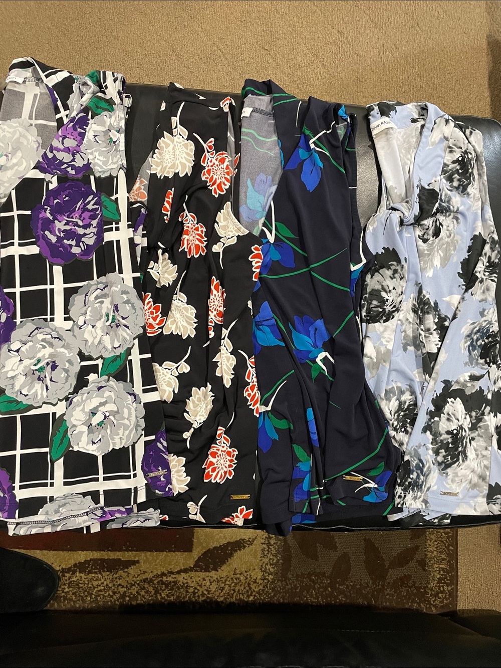 4 Women’s Calvin Klein Floral Sleeveless Blouses Medium